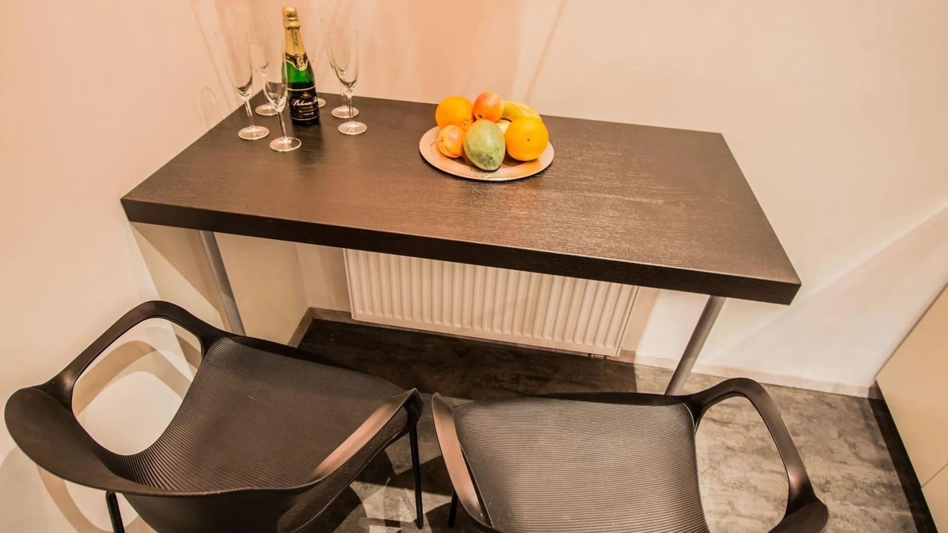 Royal Apartment With Sauna And Billiards Prague